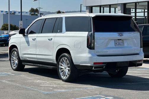 2023 Cadillac Escalade ESV Premium Luxury