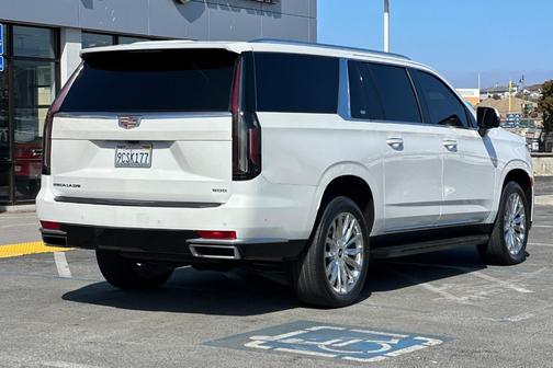 2023 Cadillac Escalade ESV Premium Luxury