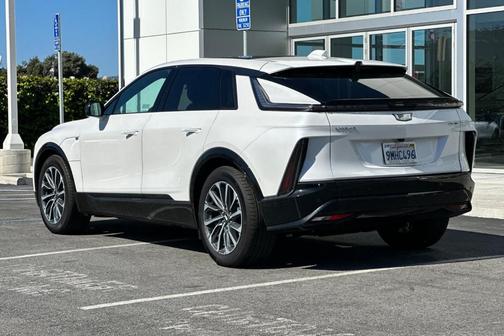 2024 Cadillac LYRIQ Sport