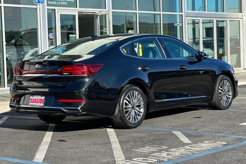 2020 Kia Cadenza Technology