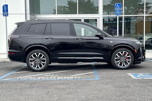 2025 Cadillac XT6 Sport AWD