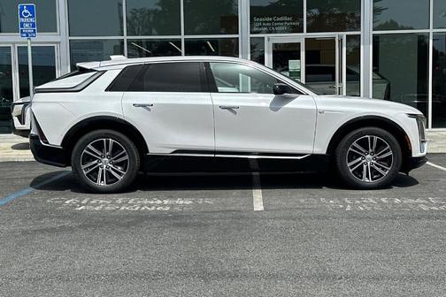 2025 Cadillac LYRIQ Luxury