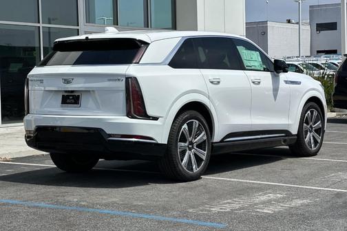 2025 Cadillac Escalade IQ Luxury 2