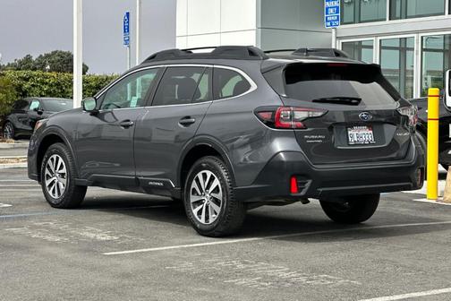 2021 Subaru Outback Premium