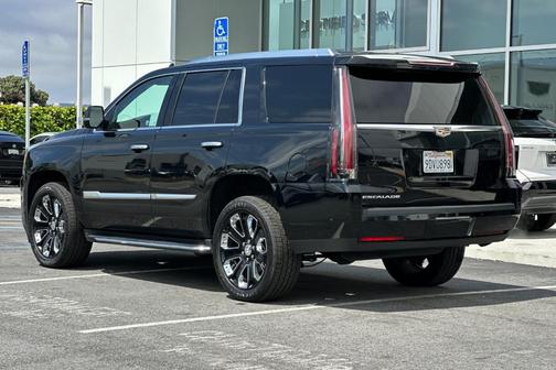 2020 Cadillac Escalade Luxury