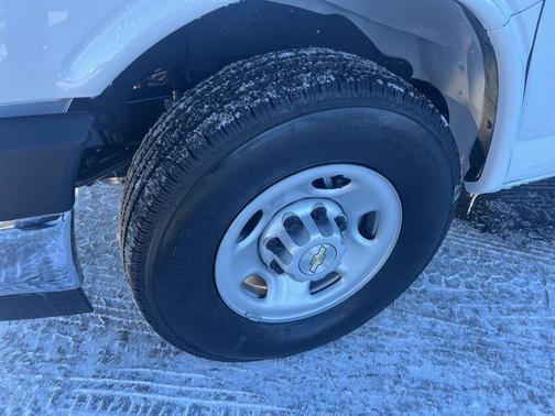 Summit White 2025 Chevrolet Express 2500 Work Van