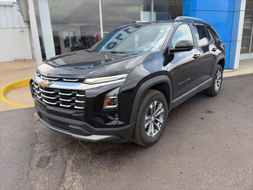 Mosaic Black Metallic 2025 Chevrolet Equinox 1LT