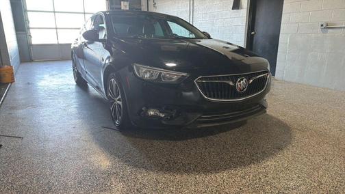 2018 Buick Regal Sportback Essence