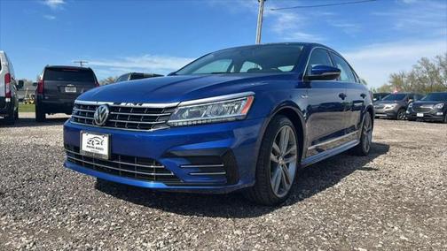 2017 Volkswagen Passat 1.8T R-Line w/Comfort