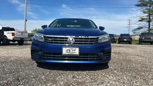 2017 Volkswagen Passat 1.8T R-Line w/Comfort
