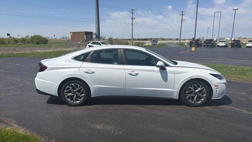 Quartz White 2020 Hyundai SONATA SEL