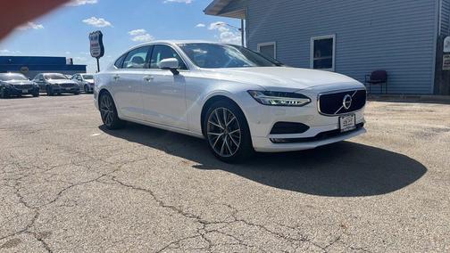 2018 Volvo S90 T6 Momentum