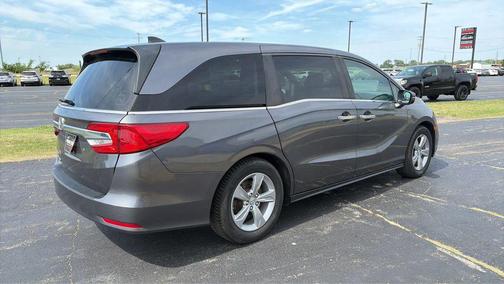Gray 2018 Honda Odyssey EX-L
