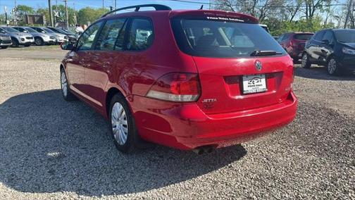2011 Volkswagen Jetta SportWagen S