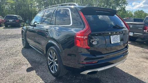 2017 Volvo XC90 T6 Momentum