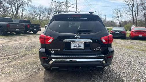 2017 Nissan Pathfinder Platinum