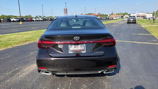 Opulent Amber 2021 Toyota Avalon Limited