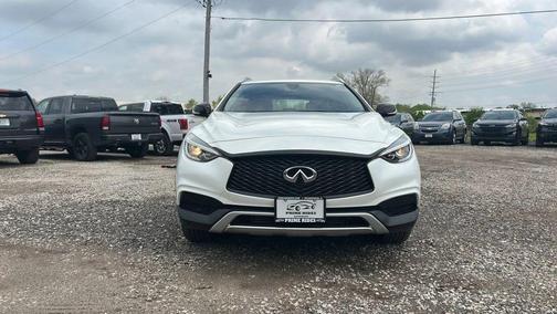 2018 INFINITI QX30 Luxury