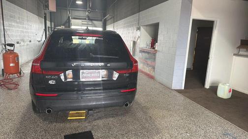 2020 Volvo XC60 T5 Momentum