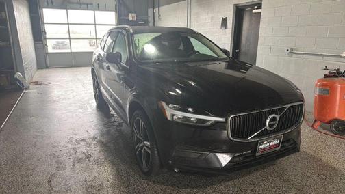 2020 Volvo XC60 T5 Momentum