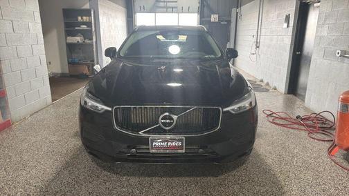 2020 Volvo XC60 T5 Momentum