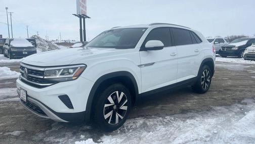 Pure White 2020 Volkswagen Atlas Cross Sport 2.0T SE