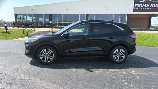 Agate Black Metallic 2022 Ford Escape SEL