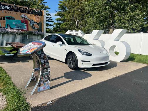 2020 Tesla Model 3 Standard Range