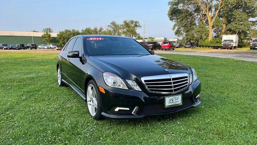 Black 2011 Mercedes-Benz E-Class E 550 4MATIC Sedan 4D