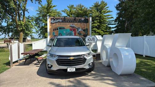 2018 Chevrolet Traverse LT Cloth