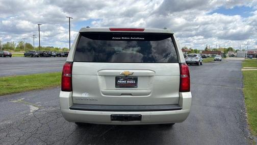 Gold 2017 Chevrolet Suburban LT