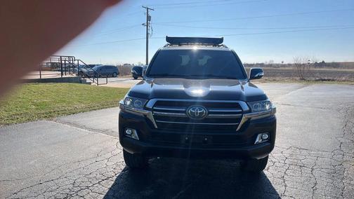 2021 Toyota Land Cruiser Base