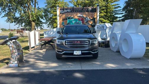 2019 GMC Acadia SLE-2