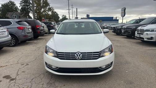 2013 Volkswagen Passat 2.5 SEL Premium