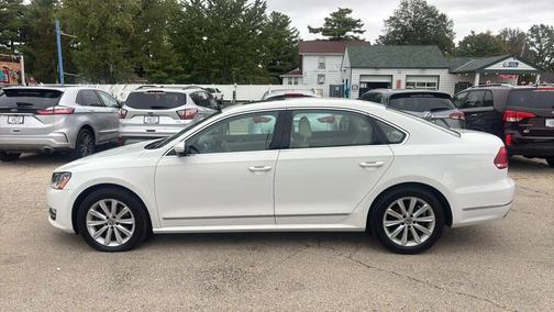 2013 Volkswagen Passat 2.5 SEL Premium