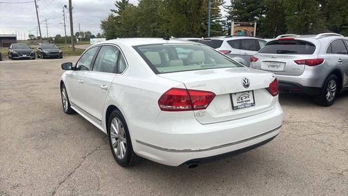 2013 Volkswagen Passat 2.5 SEL Premium