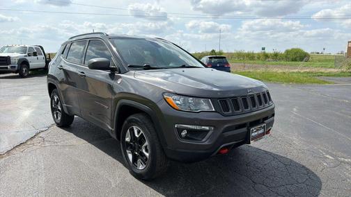 Granite Crystal Metallic Clearcoat 2018 Jeep Compass Trailhawk