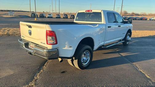 2024 RAM 3500 Big Horn Crew Cab 4x4 8' Box
