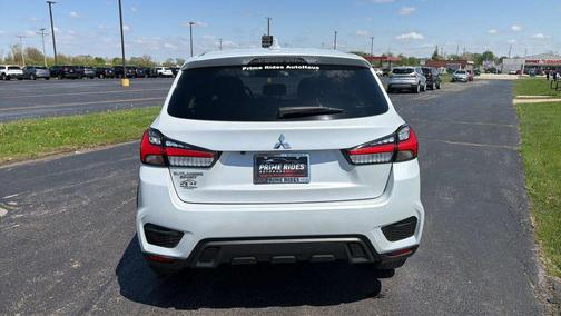 White Diamond 2023 Mitsubishi Outlander Sport 2.0 SP