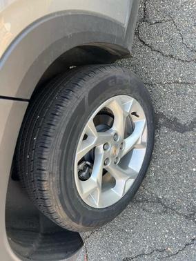 Sterling Gray Metallic 2024 Chevrolet Trax LS