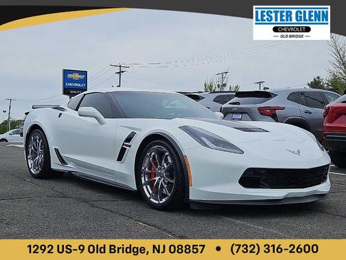 Arctic White 2019 Chevrolet Corvette Grand Sport