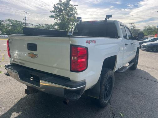 Summit White 2019 Chevrolet Silverado 2500 WT