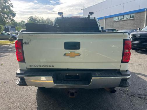 Summit White 2019 Chevrolet Silverado 2500 WT