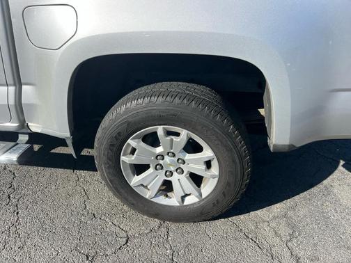 Silver Ice Metallic 2017 Chevrolet Colorado LT