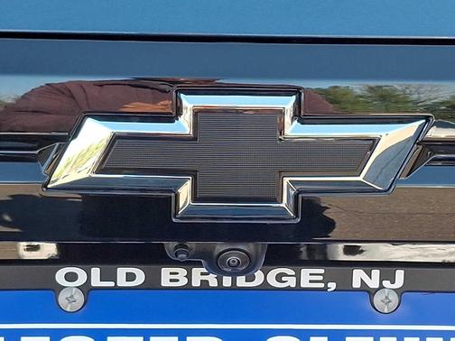 Lakeshore Blue Metallic 2026 Chevrolet Traverse LT