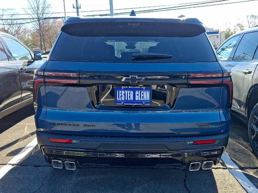 Lakeshore Blue Metallic 2026 Chevrolet Traverse LT