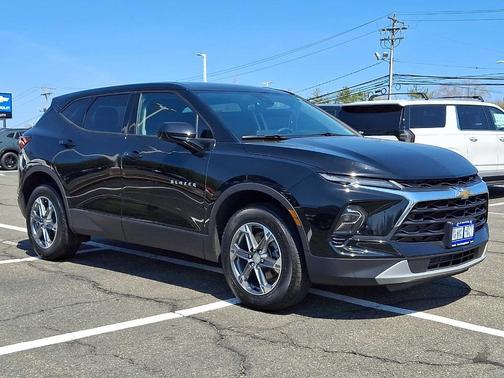 Black 2023 Chevrolet Blazer 2LT