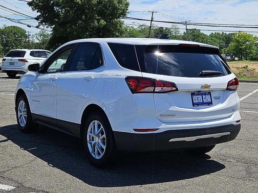 Summit White 2024 Chevrolet Equinox LT