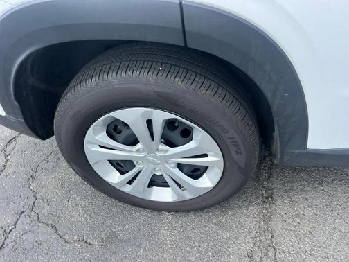 Summit White 2025 Chevrolet Trax LS