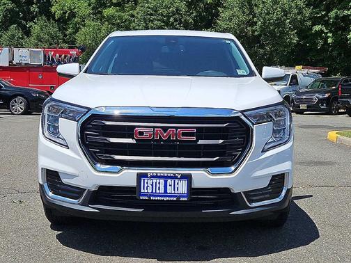 Summit White 2022 GMC Terrain SLE